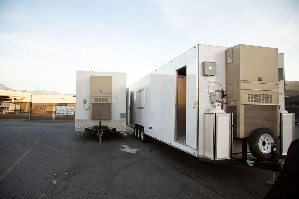 Ice Fox Equipment Rentals ”Smart Technicians”